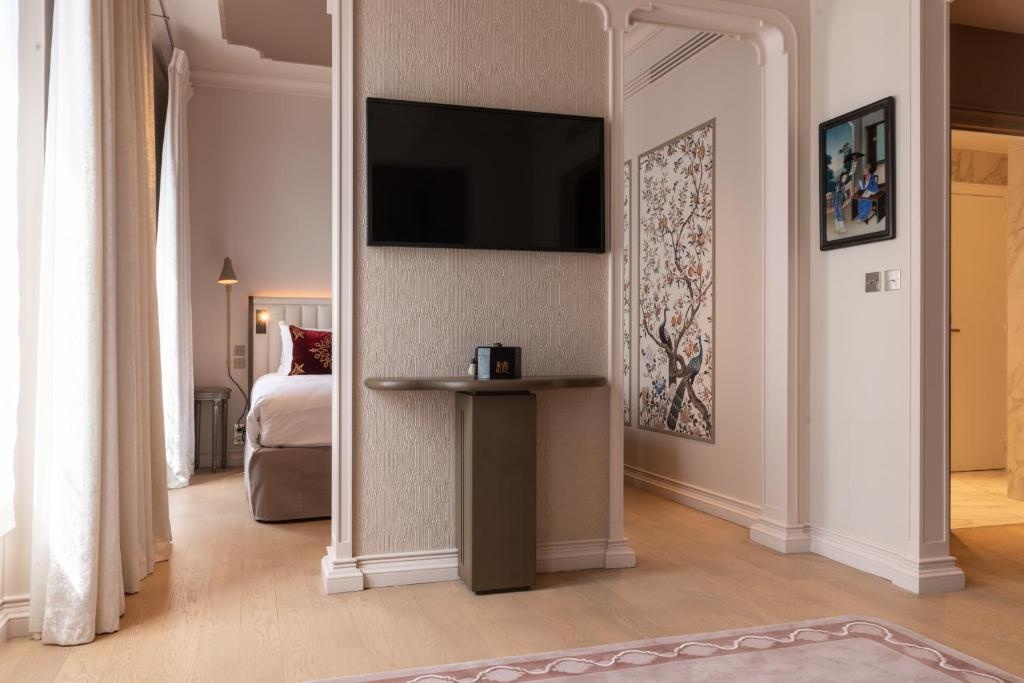 Hôtel de Montesquieu 108