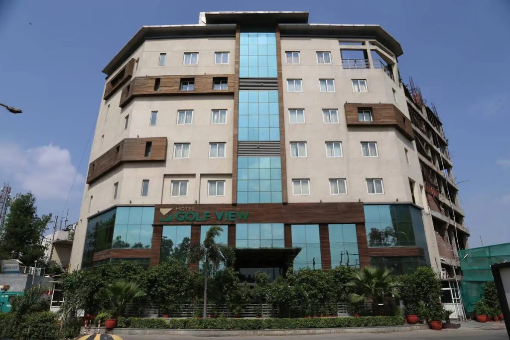 Golf View Hotel