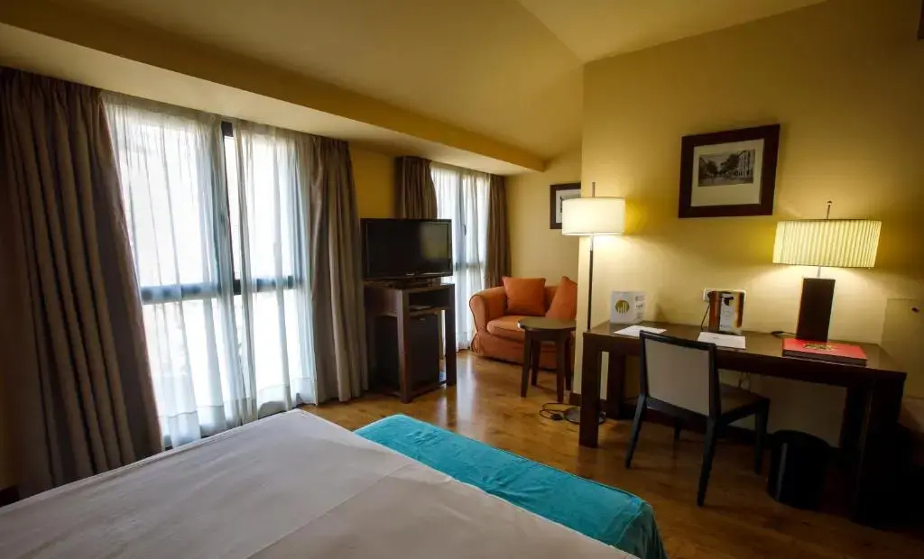 Grand Hotel Ciudad De Barbastro - Chambres