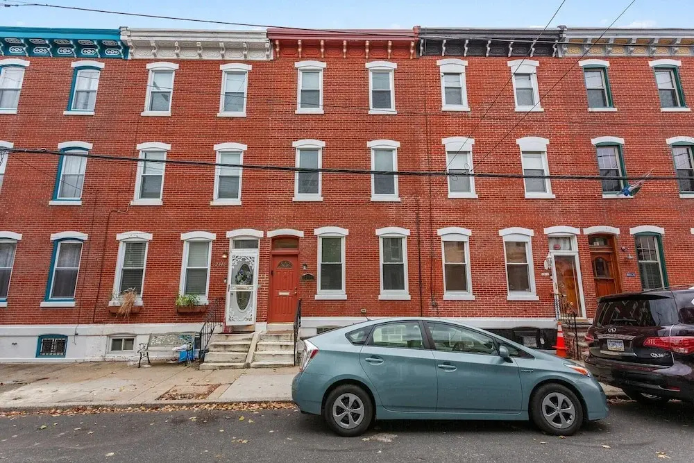 2342 Catharine
