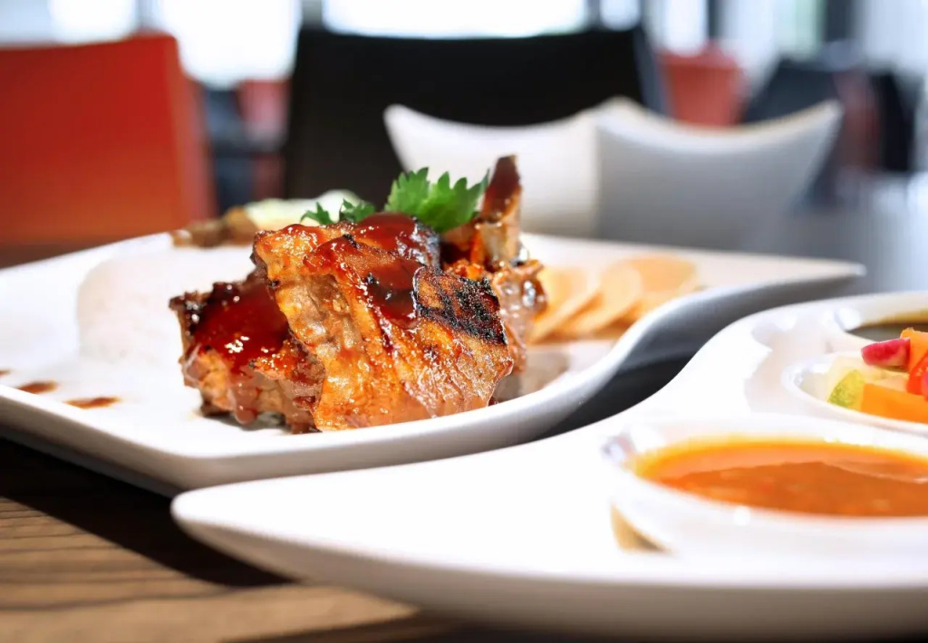 Food & Beverage