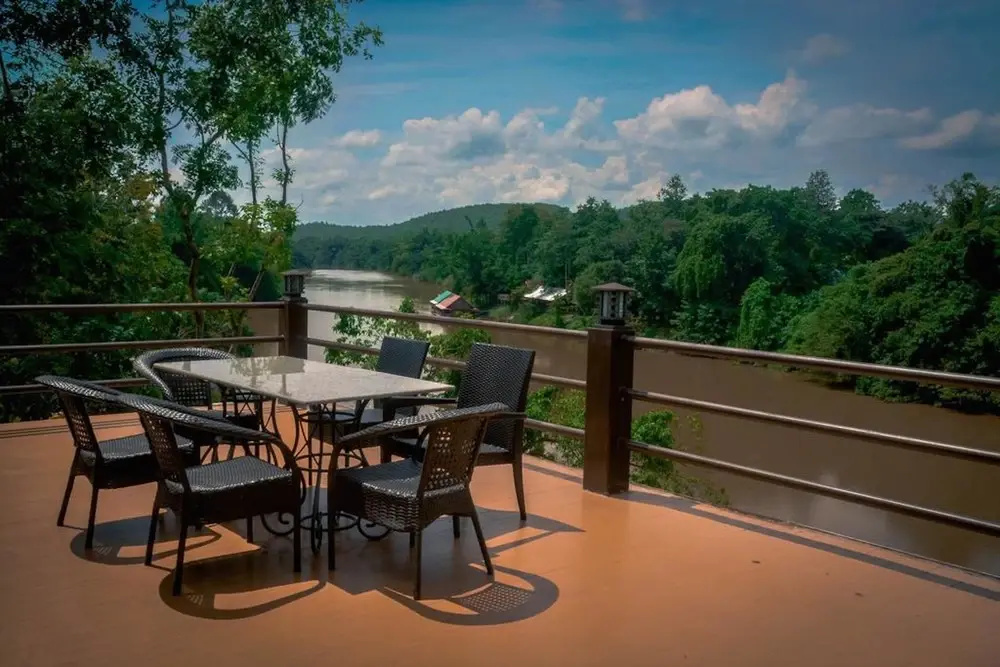 Balcony & Terrace
