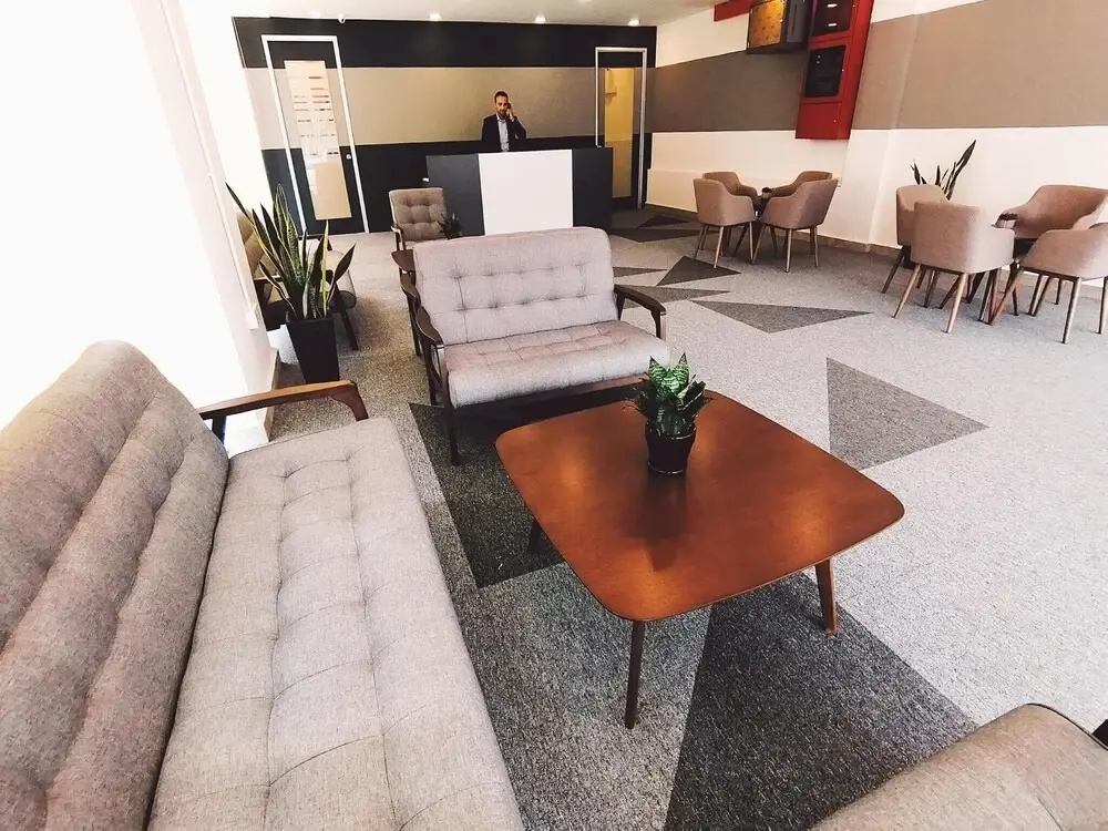 Kiara Inn by KL Suites