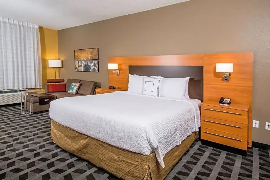 1 Bedroom Double Suite (full double bed)