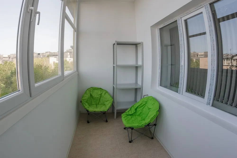 Кровать в общем номере в Good Inn