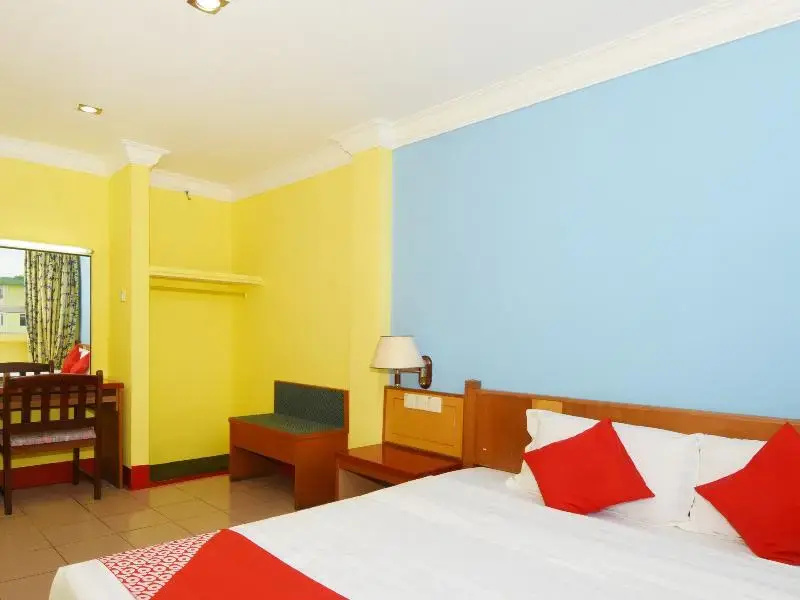 Deluxe Double room (full double bed)