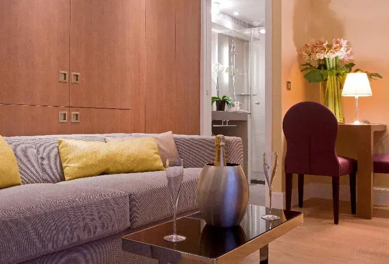 L’Edmond Hotel Parc Monceau 38