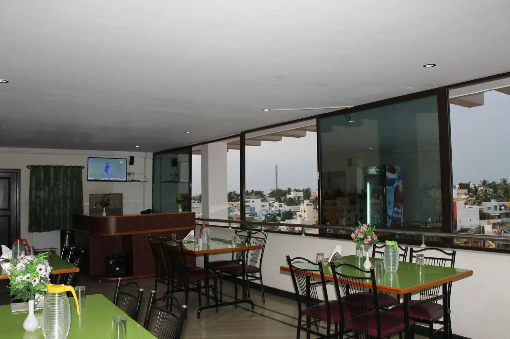 Hotel photo 12