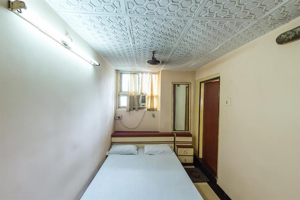 Continental Guest House by null