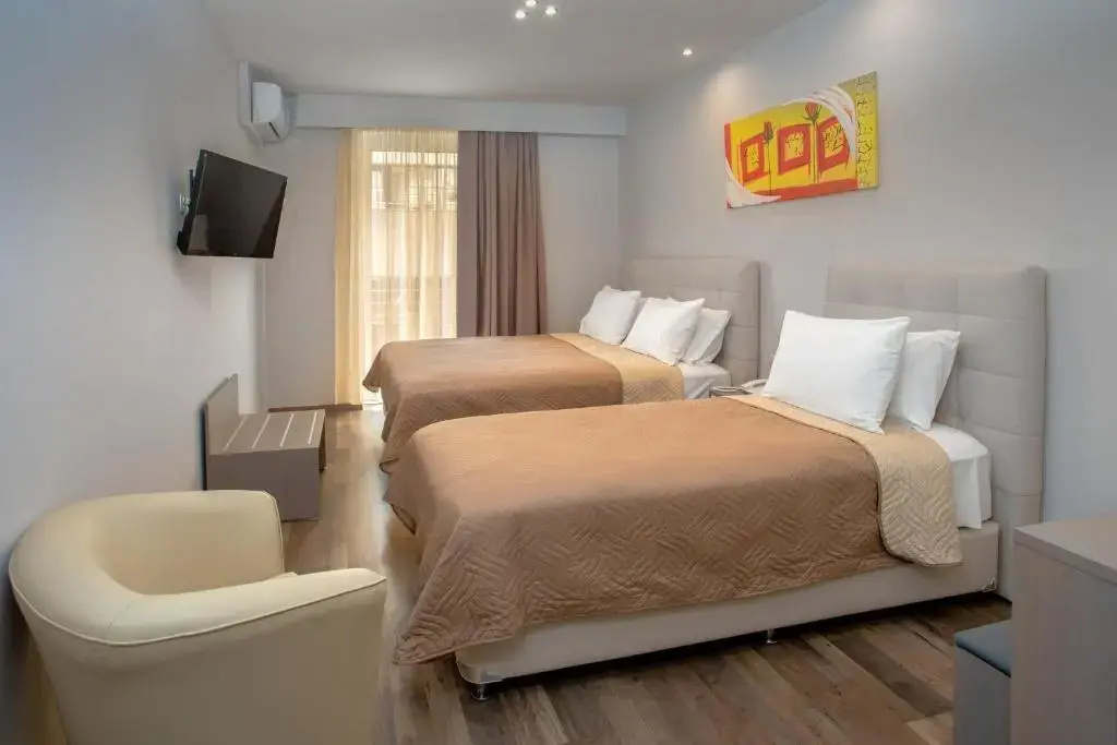 Deluxe Triple room