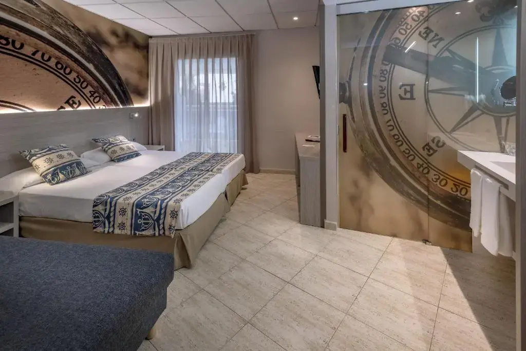 Hotel GHT Marítim - Chambres
