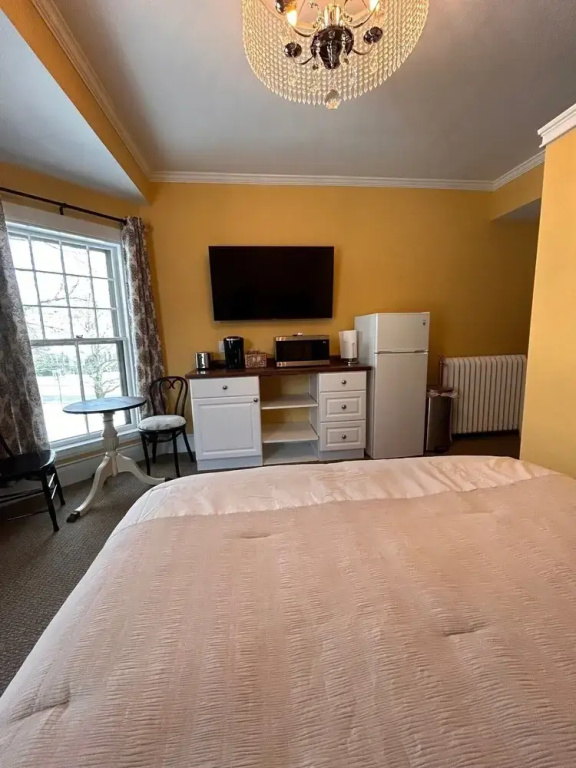 Deluxe Studio