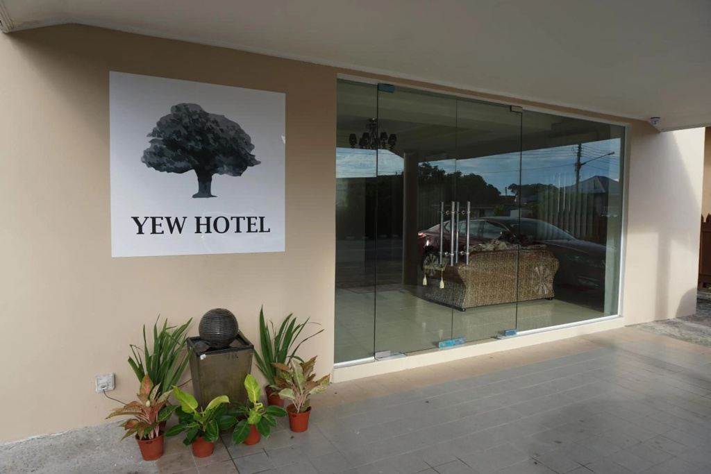 Yew Hotel