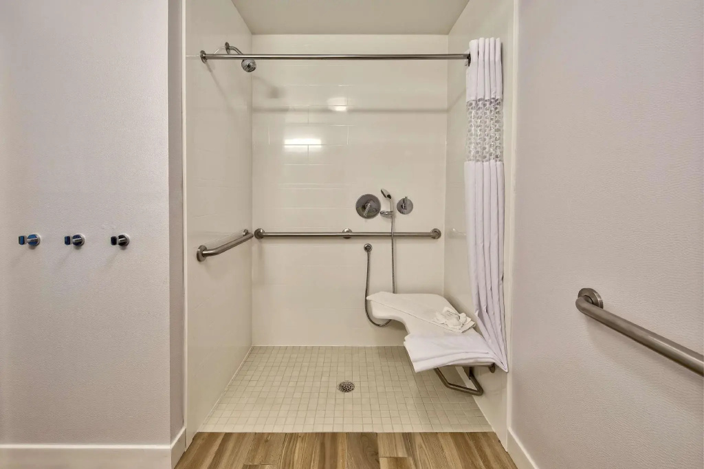 Double Studio (full double bed)