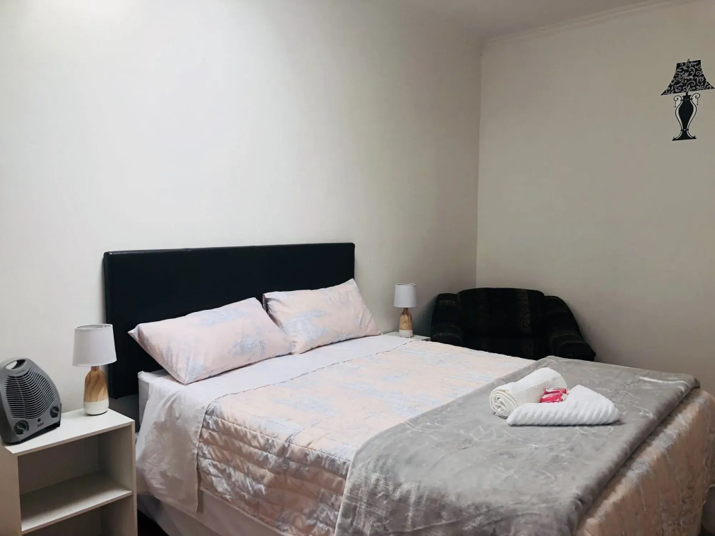 Airport Royal Guest House - фото 5