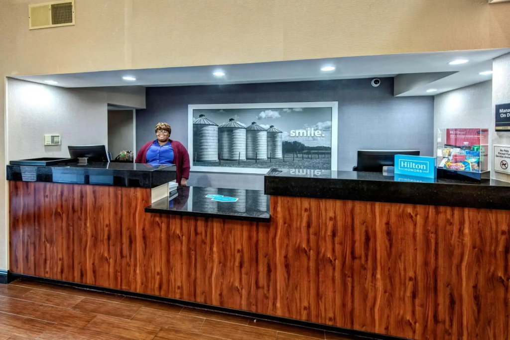 Hampton Inn Batesville - фото 23