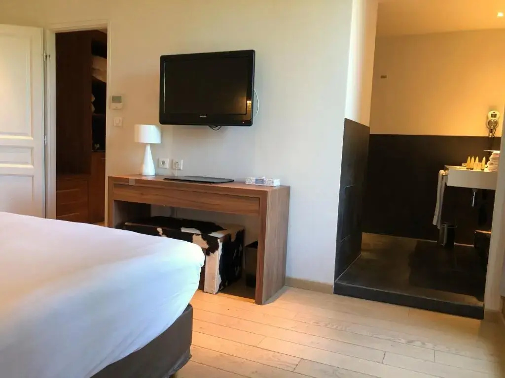 Le Pré du Moulin - Maison Alonso - Hôtel Restaurant - Chambres