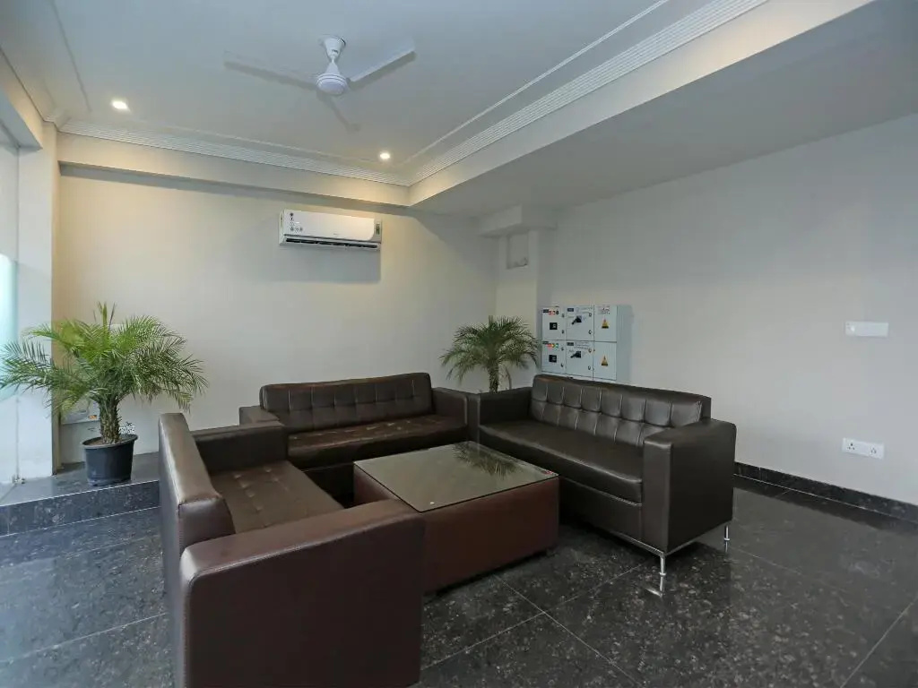 Vivi International By OYO Rooms