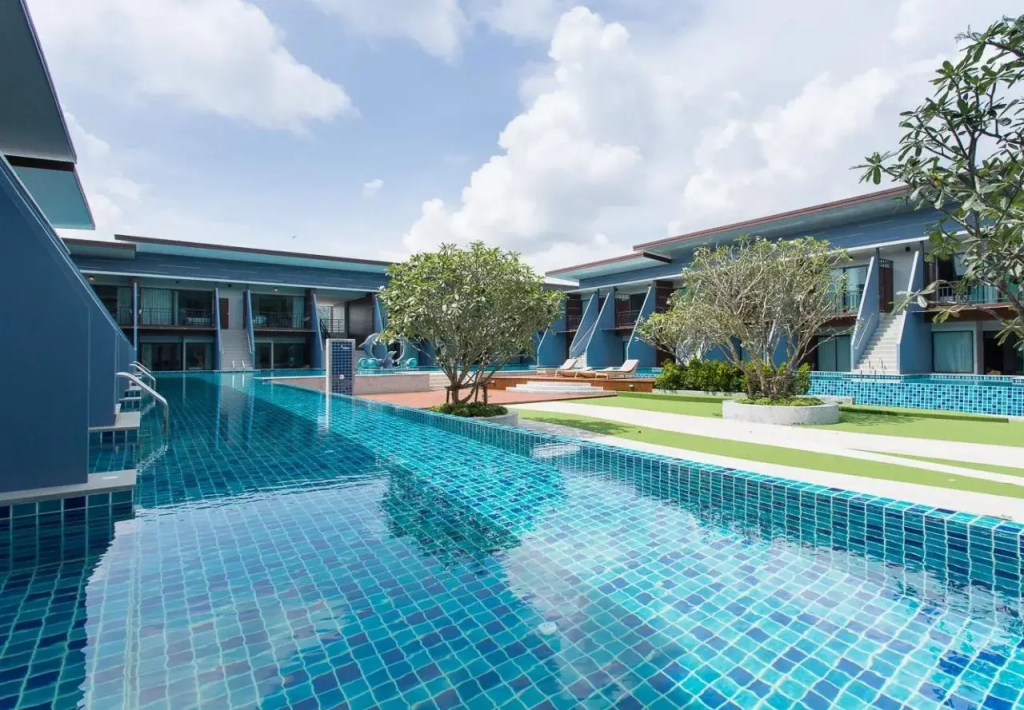 pool