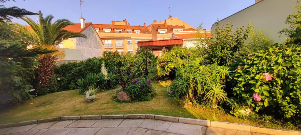 Apartamentos Vistalegre con jardín tranquilos cerca del mar