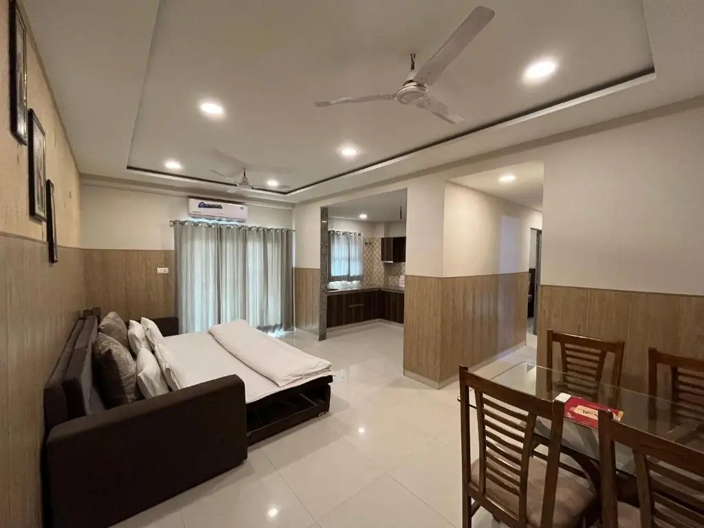 Hotel Shri Radha Nikunj Vrindavan