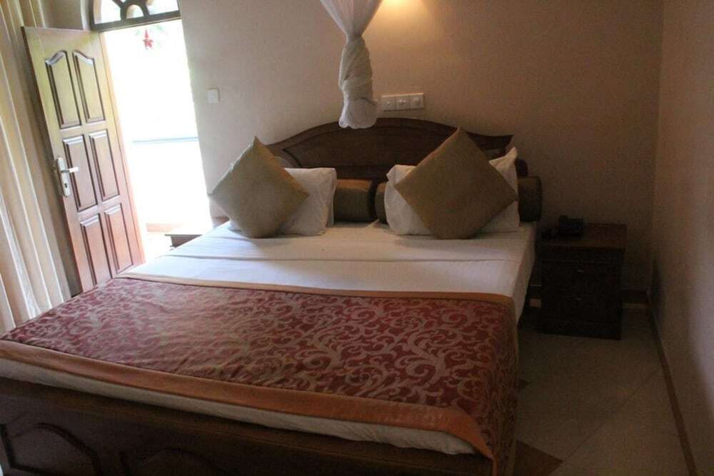 Hotel Bentota Village