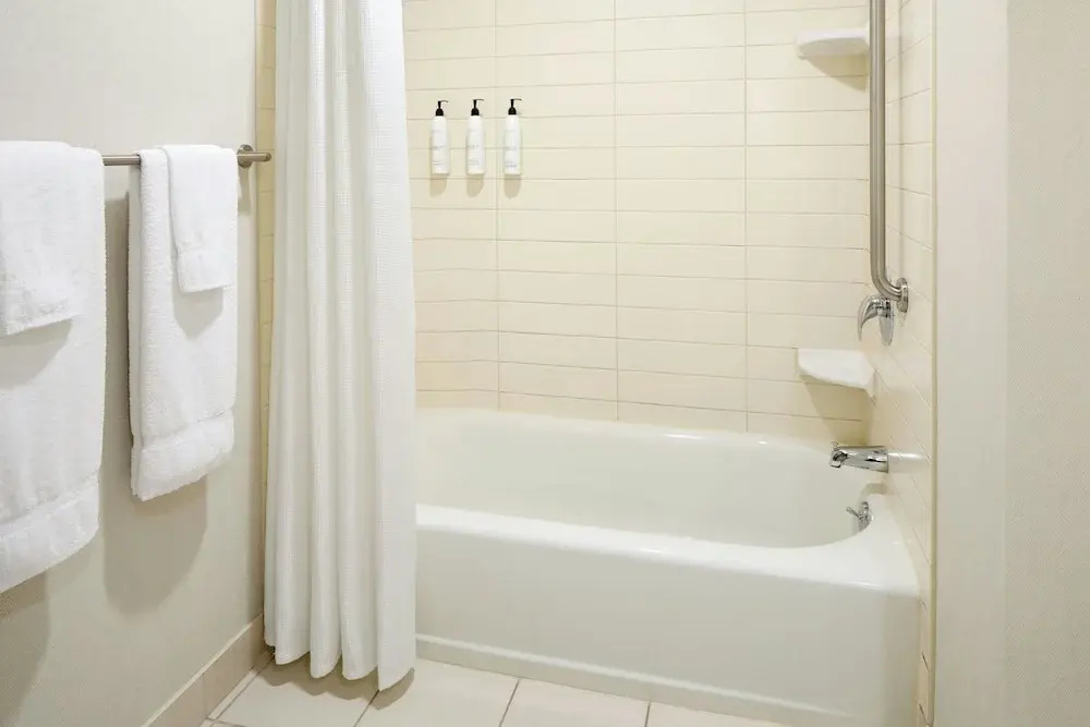 Fairfield Inn & Suites by Marriott Montreal Airport - Chambres