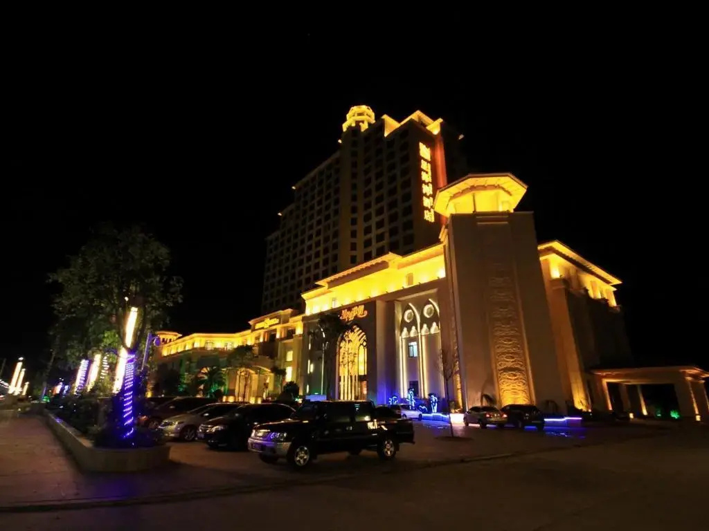 Chateau Star Sea Hotel