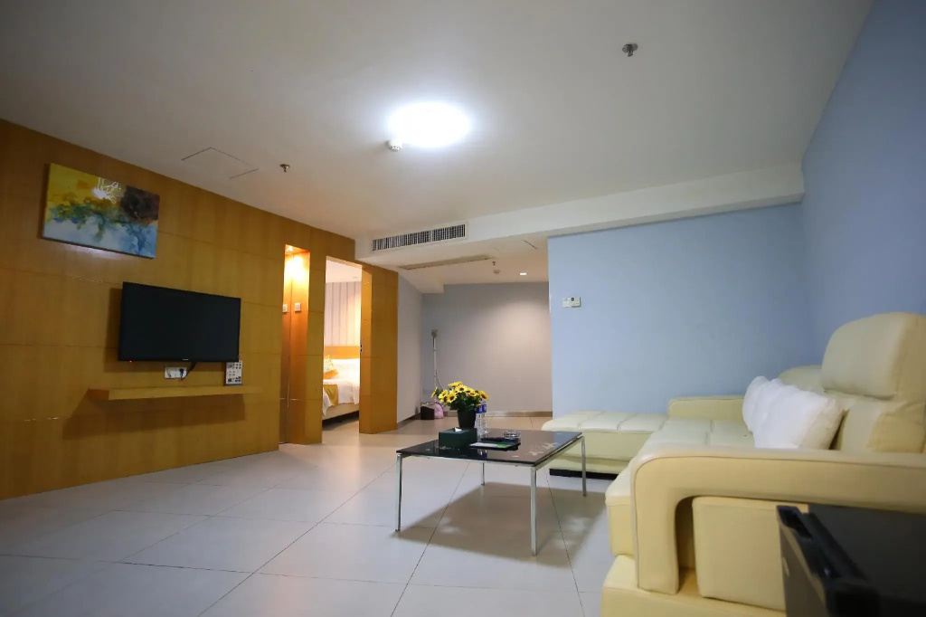 Deluxe Suite
