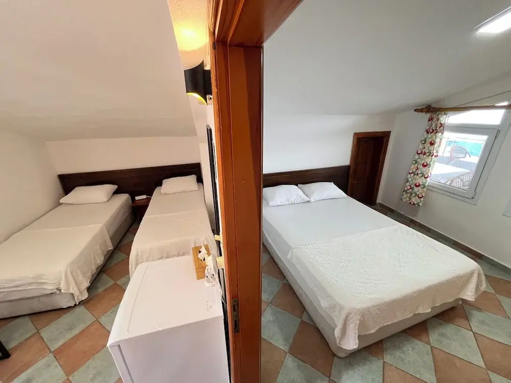 Standard Quadruple room with balcony and with mountain view