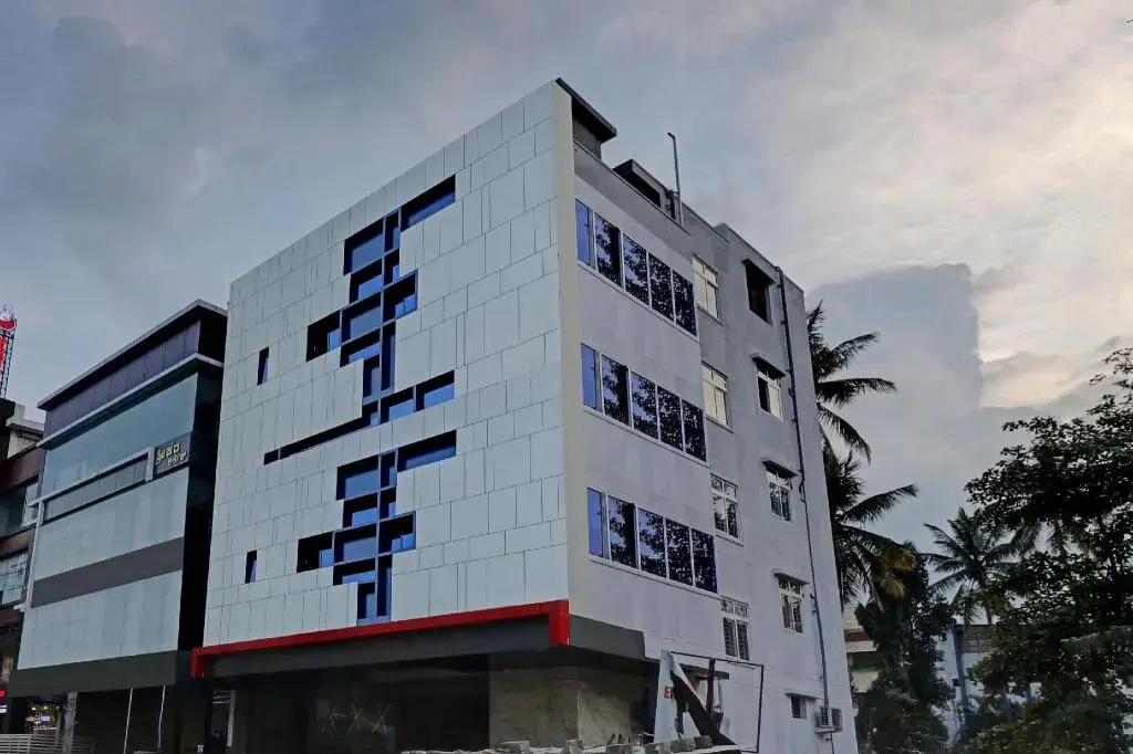 Shiva Shakthi Inn by OYO Rooms