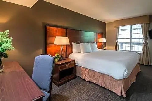 Cloverleaf Suites - Chambres