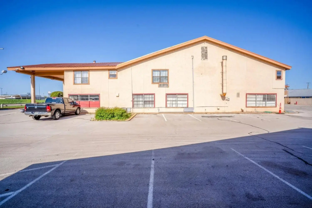 Days Inn by Wyndham Vernon Texas