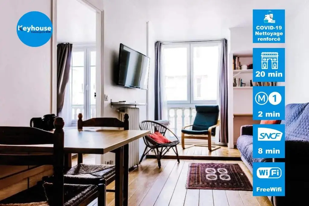 Deluxe Apartment