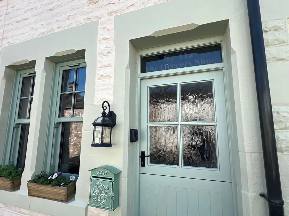 Historic Seaside Cottage - Sleeps 5 & Pets Ok