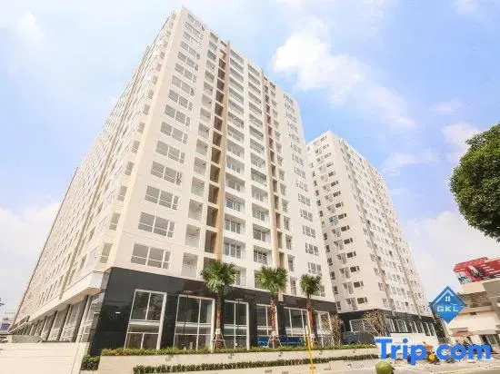 Sky Center Apartments near TSN Airport