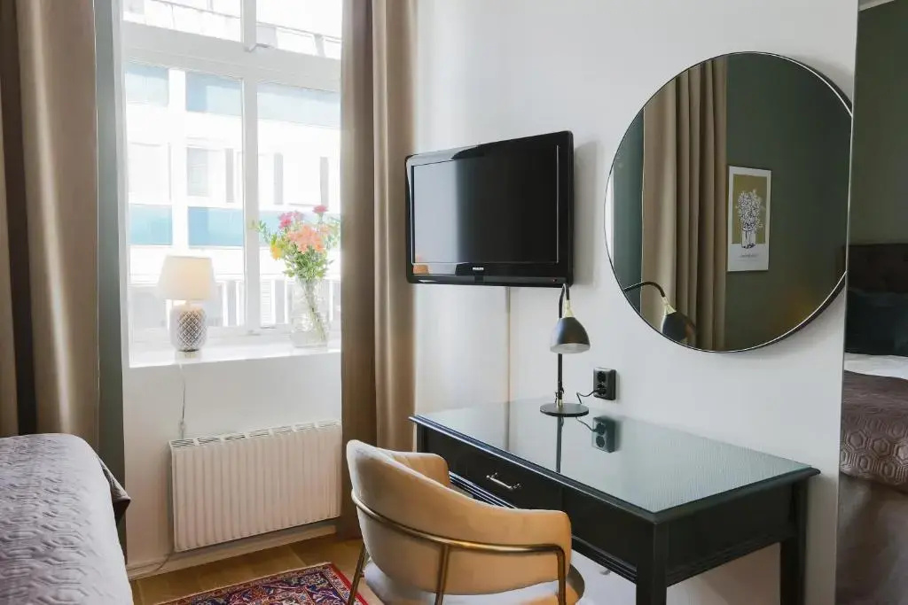Home Hotel Cardinal - Chambres