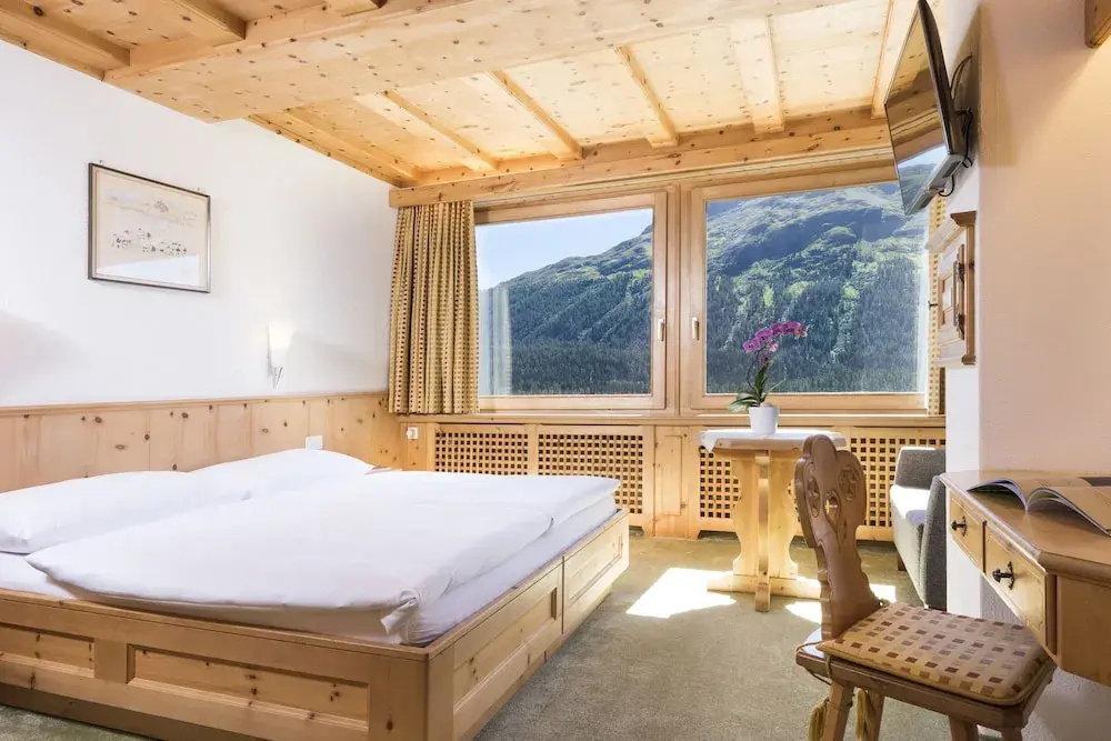 Comfort Double room with lake view (full double bed)
