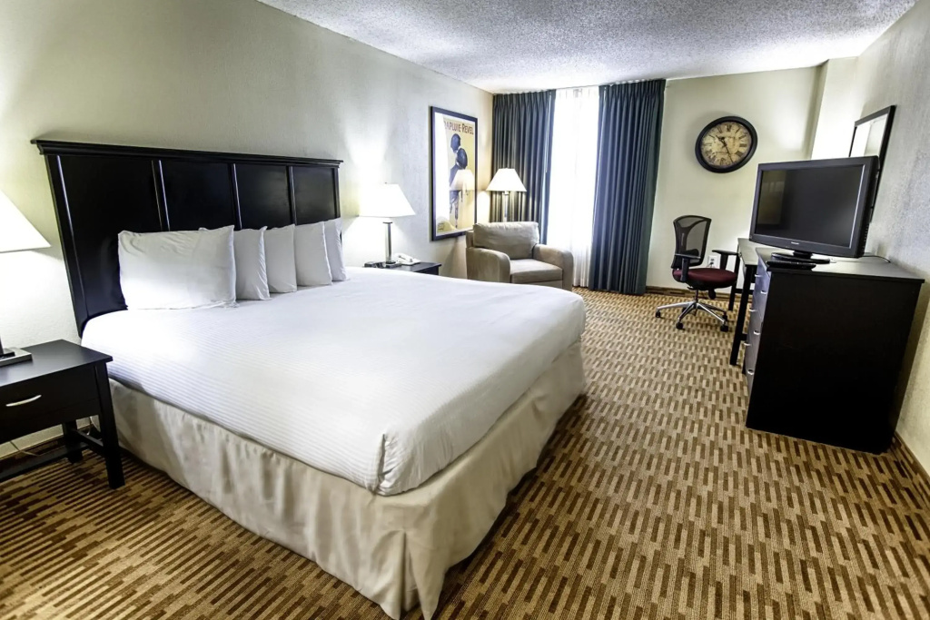 Hotel Capstone by null