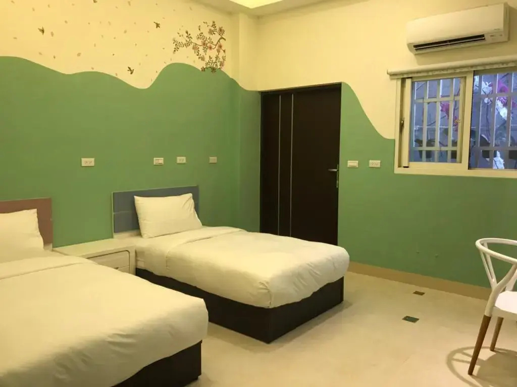 Standard Double room (full double bed)