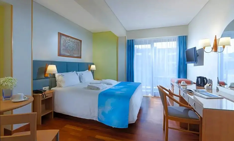 Tropical Hotel - Chambres