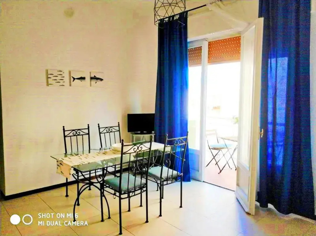 1 Bedroom Apartment with balcony and with city view
