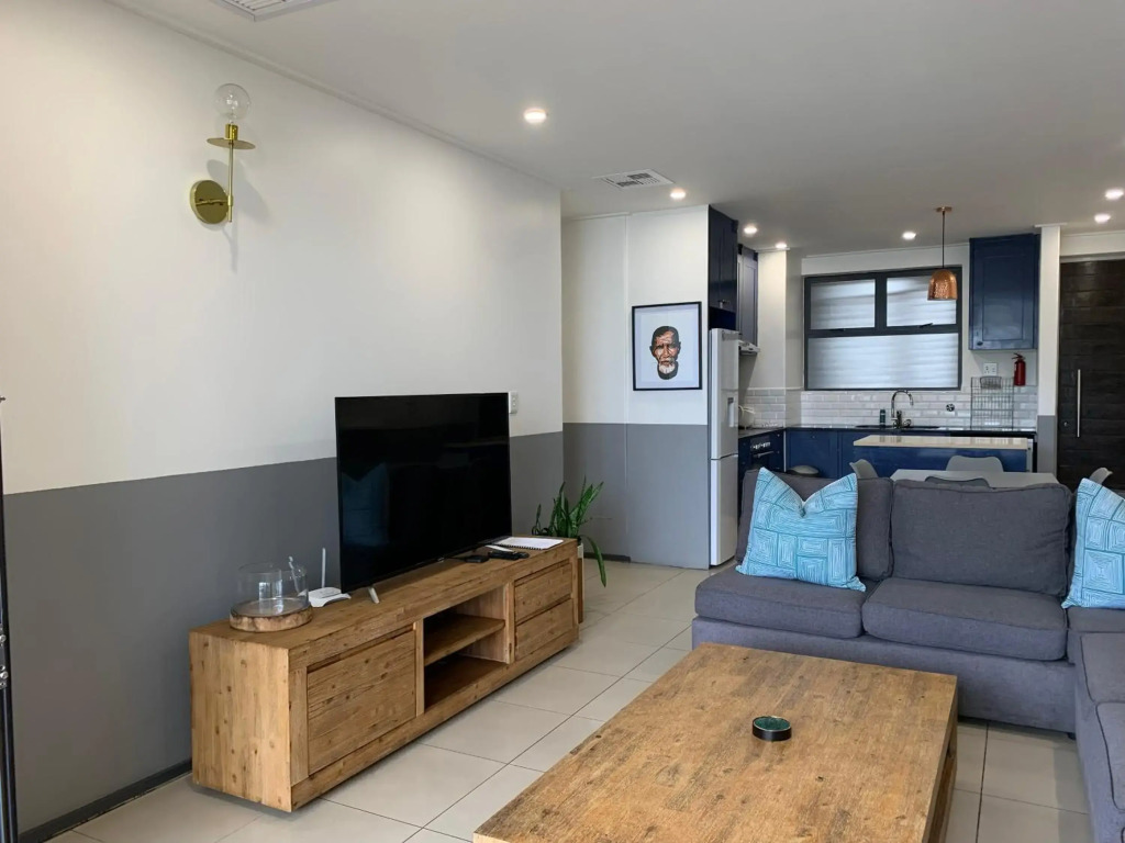 Point Waterfront Apartments - фото 47