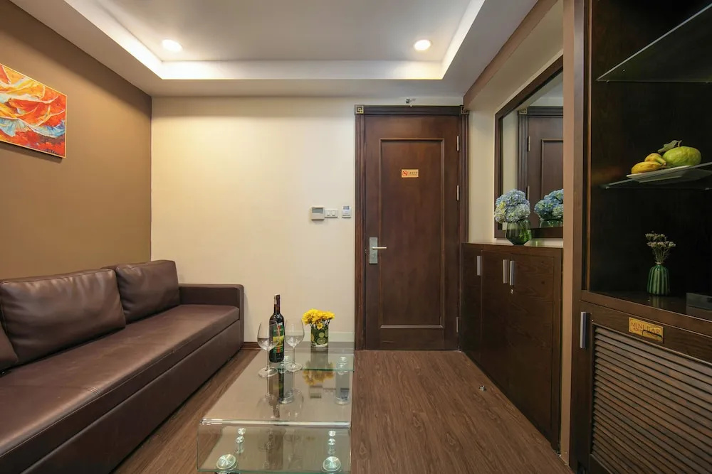 Standard Triple Family room with city view