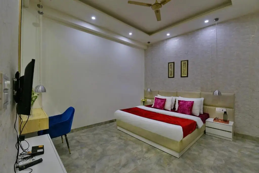 Bedroom