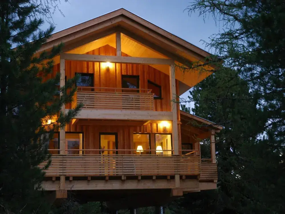 Chalet in Alps Near Ski Slopes and Sauna