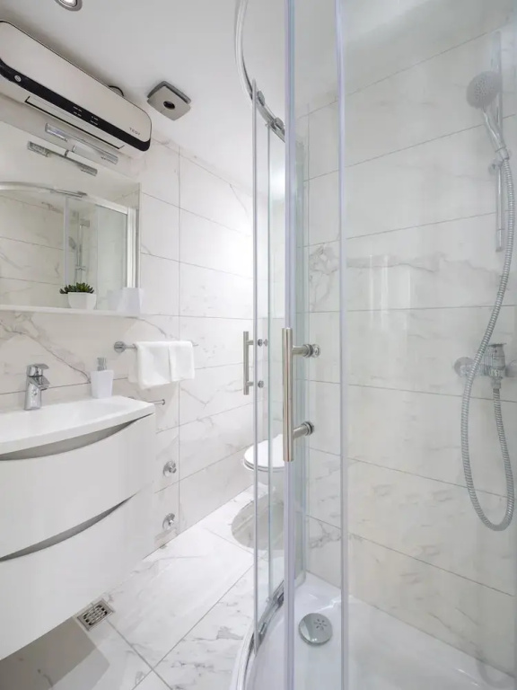 Luxury Apartment