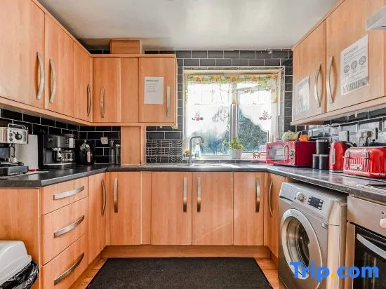 Cozy House Room Rental in Birmingham, West Midlands