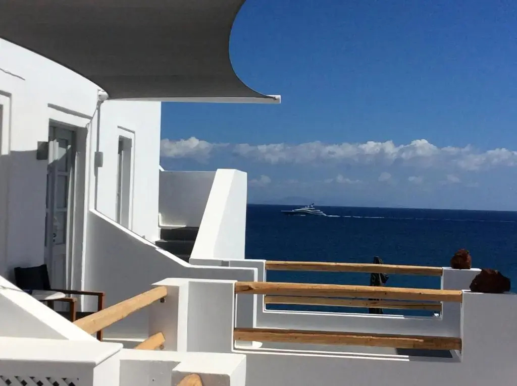 Balcony & Terrace