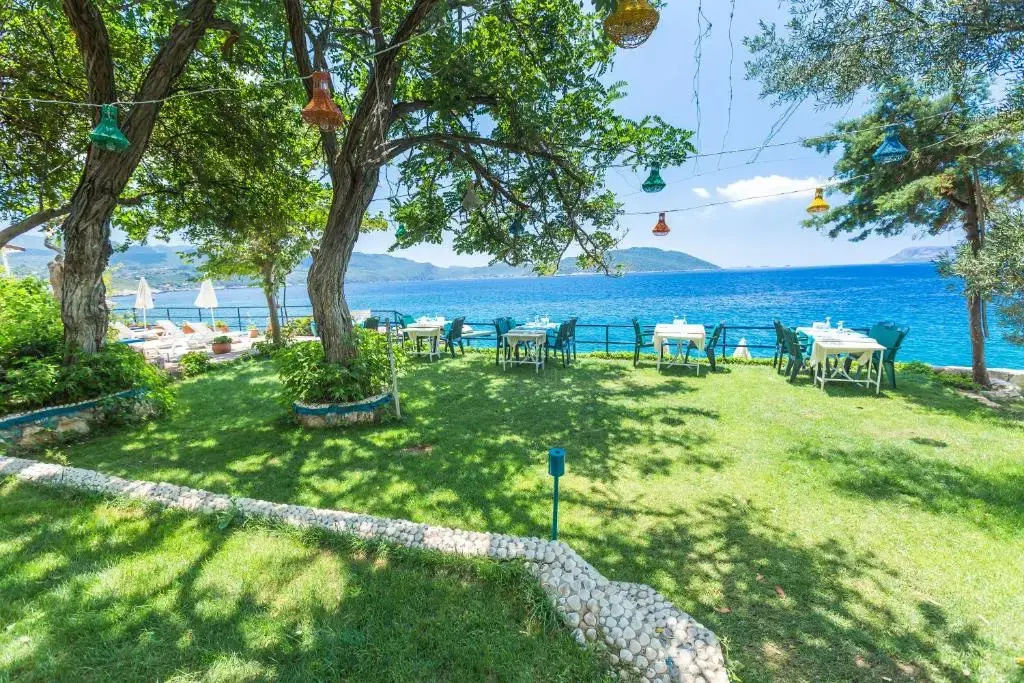 Beach & Waterfront